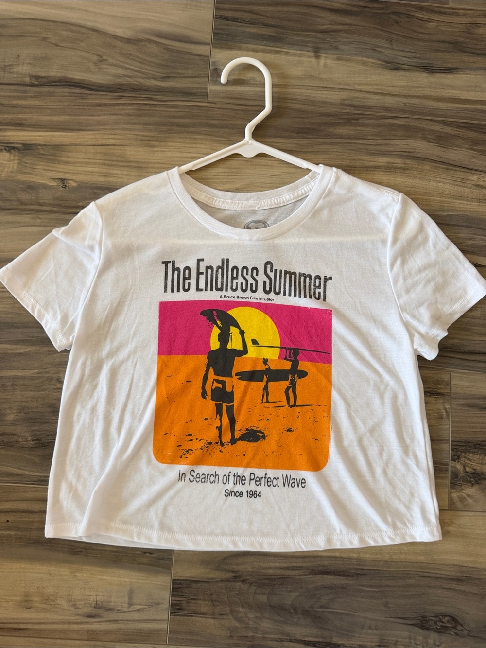 The Endless Summer Graphic Crop Tee - White with Pink & Orange Print